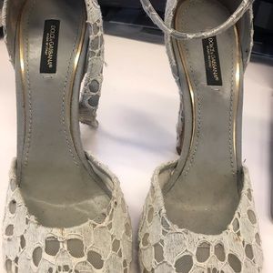 Slighty worn designer shoe
